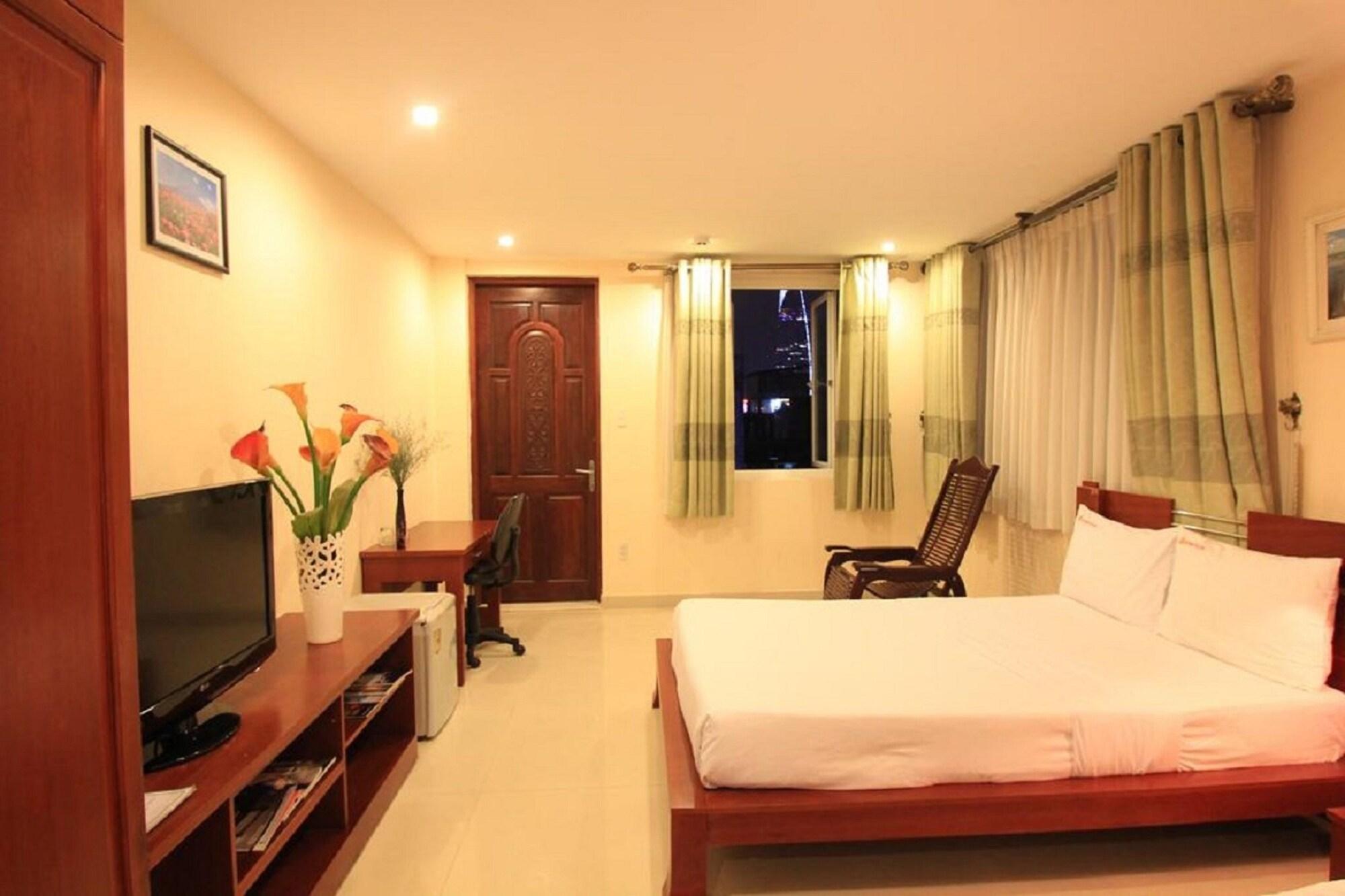 Ipeace Hotel - Bui Vien Walking Street Хошимин Екстериор снимка