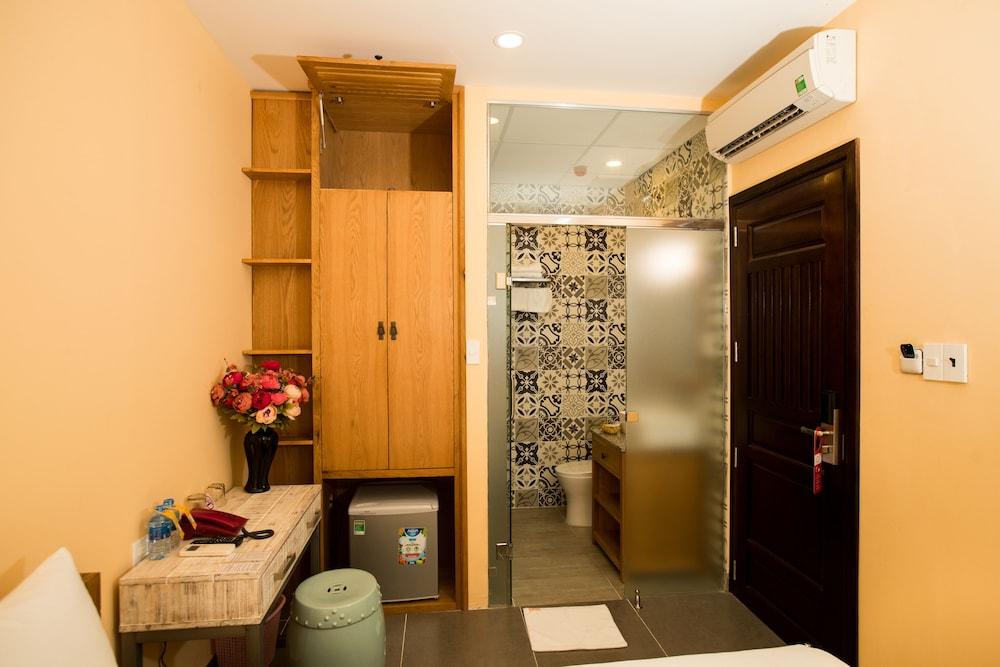 Ipeace Hotel - Bui Vien Walking Street Хошимин Екстериор снимка