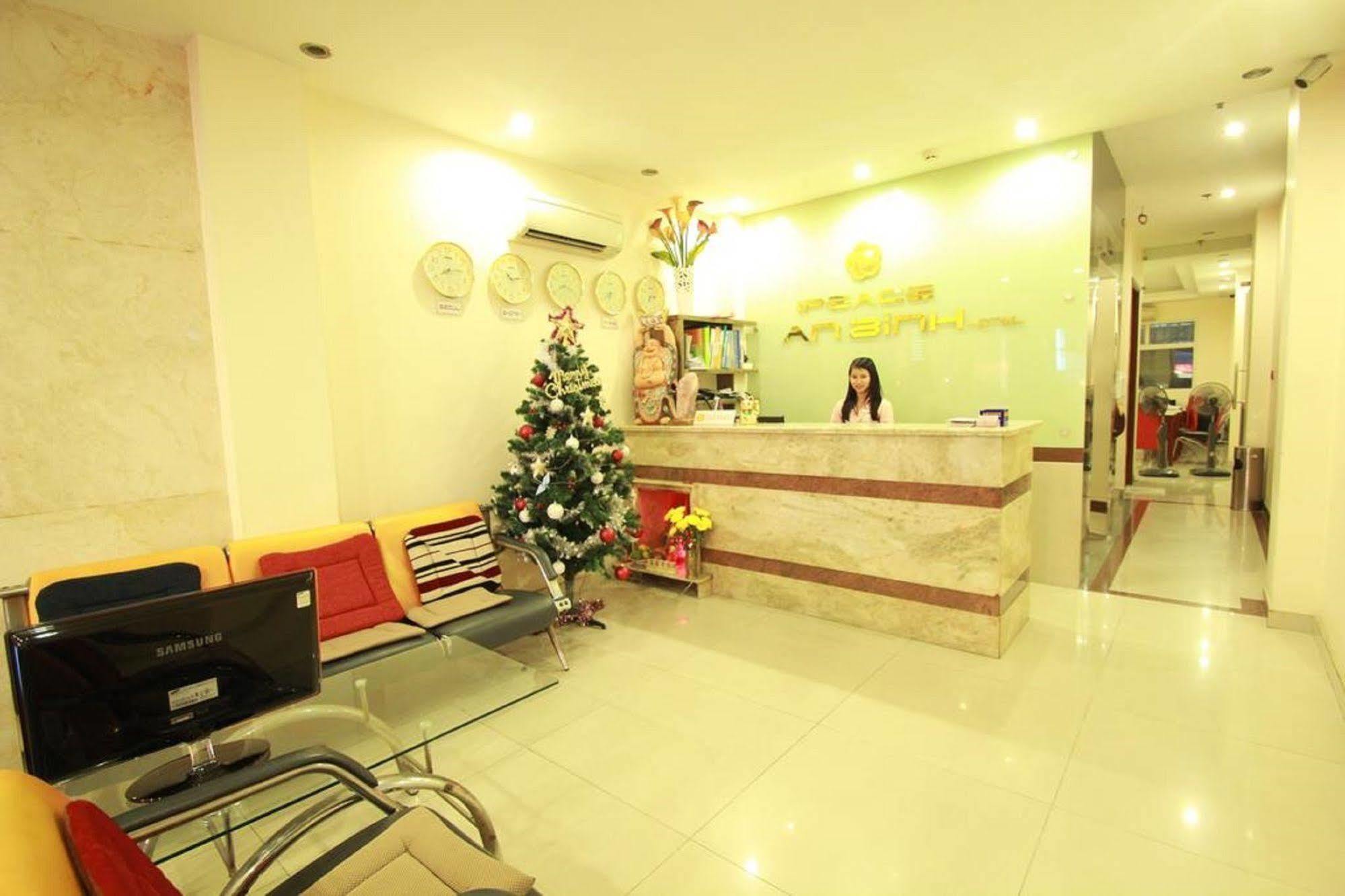 Ipeace Hotel - Bui Vien Walking Street Хошимин Екстериор снимка
